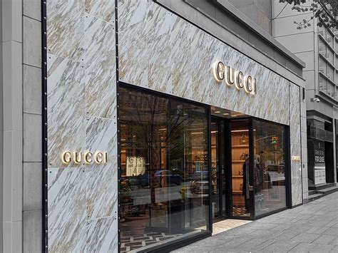 gucci outlet toronto|gucci bloor street toronto.